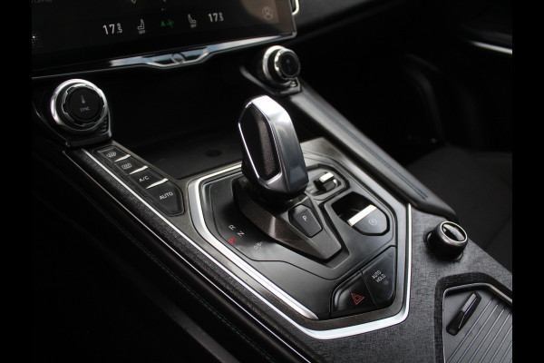 Lynk & Co 01 1.5 CLIMATE | CARPLAY | PANODAK | AFNTRHAAK | LED | DAB | 360CAMERA | NAVI | WIFI | ELEC-KLEP | LMV20 | STOELVERW