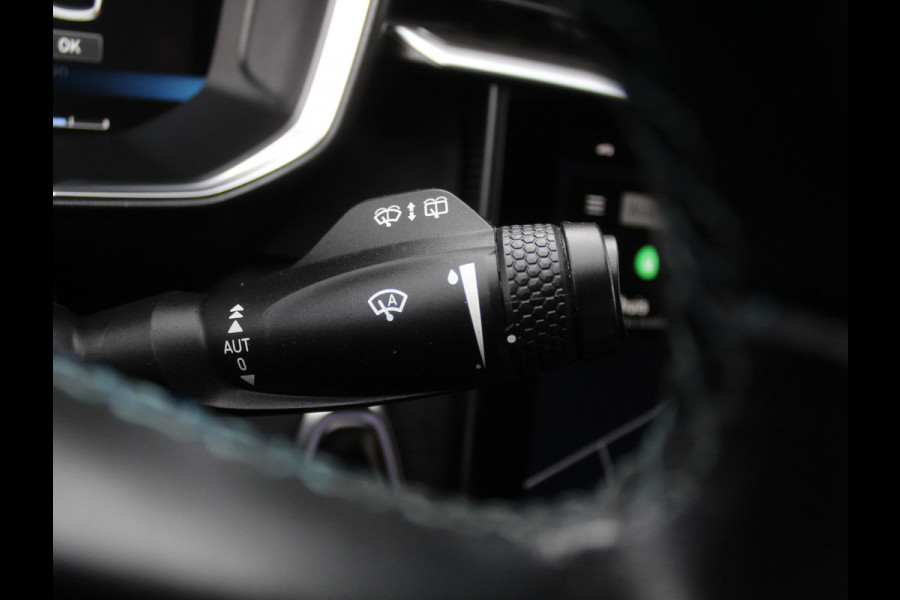 Lynk & Co 01 1.5 CLIMATE | CARPLAY | PANODAK | AFNTRHAAK | LED | DAB | 360CAMERA | NAVI | WIFI | ELEC-KLEP | LMV20 | STOELVERW