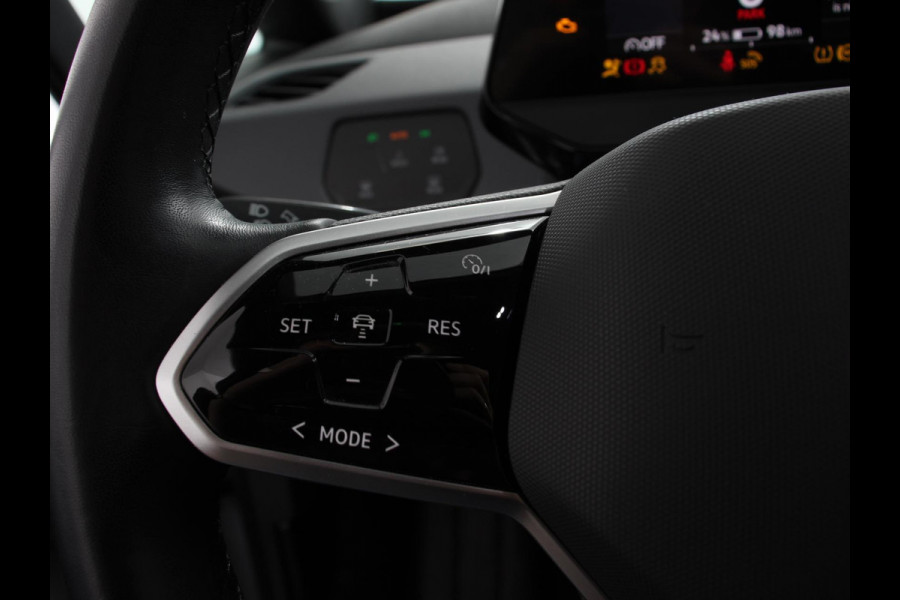 Volkswagen ID.3 Pro 58 kWh Navigatie Apple Carplay Android Auto Parkeersensoren Adaptive Cruise Control Full Led Stoel- en stuurverwarming Climate Control