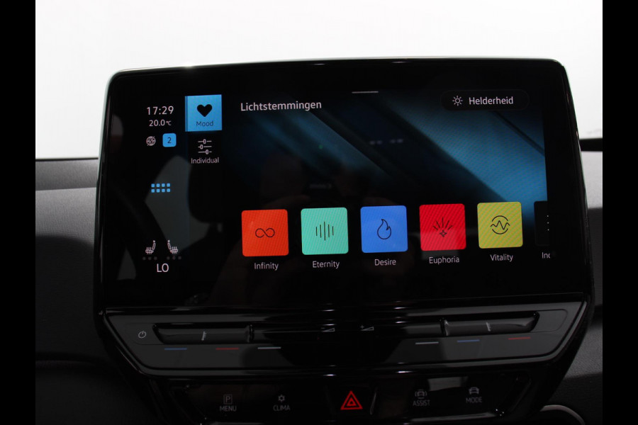 Volkswagen ID.3 Pro 58 kWh Navigatie Apple Carplay Android Auto Parkeersensoren Adaptive Cruise Control Full Led Stoel- en stuurverwarming Climate Control