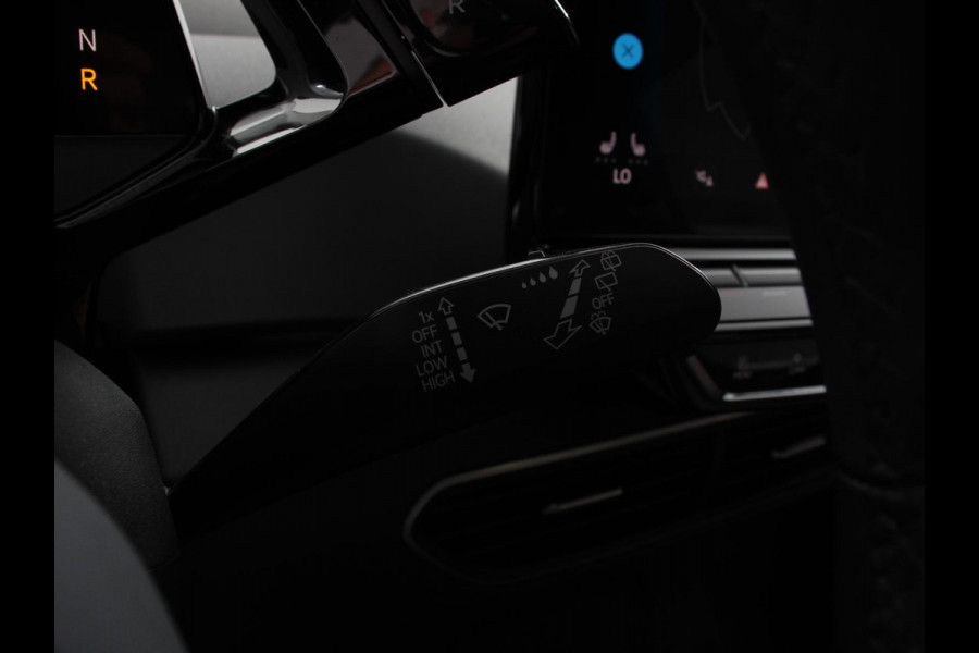 Volkswagen ID.3 Pro 58 kWh Navigatie Apple Carplay Android Auto Parkeersensoren Adaptive Cruise Control Full Led Stoel- en stuurverwarming Climate Control