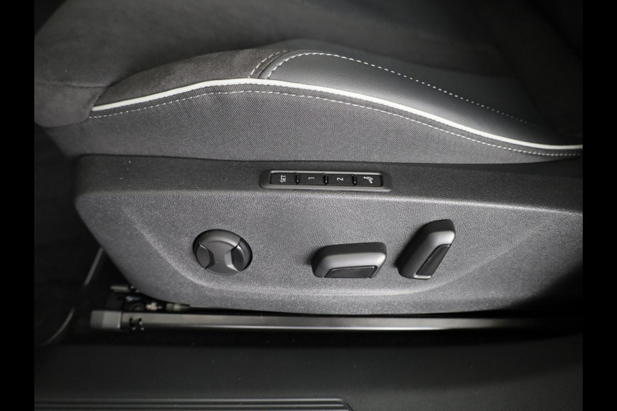 Škoda Elroq 60 Sportline 204pk Advanced| Lightband | 21 inch | Elek. stoel | Canton Sound | Elek. achterklep |