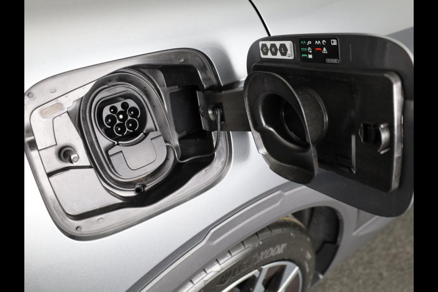 Škoda Elroq 60 Sportline 204pk Advanced| Lightband | 21 inch | Elek. stoel | Canton Sound | Elek. achterklep |