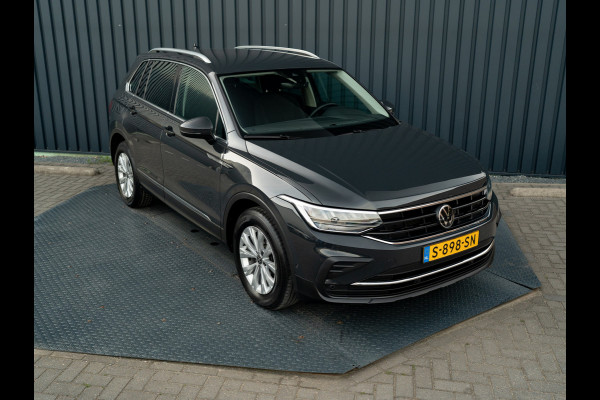 Volkswagen Tiguan 1.5 TSI Life Business | Camera | Elk. A-klep | Side Assist | Keyless | Prijs Rijklaar!!