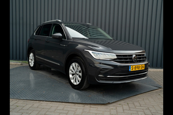 Volkswagen Tiguan 1.5 TSI Life Business | Camera | Elk. A-klep | Side Assist | Keyless | Prijs Rijklaar!!
