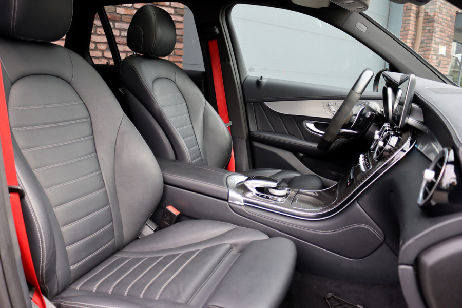 Mercedes-Benz GLC AMG 43 4MATIC | Luchtvering | Distronic+ | Carbon | Memory | Burmester | Panoramadak | HUD | Trekhaak | Nightpakket | Leder | Surround Camera | Keyless Go |