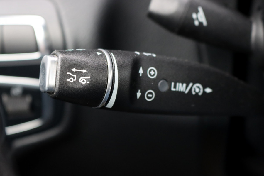 Mercedes-Benz GLC AMG 43 4MATIC | Luchtvering | Distronic+ | Carbon | Memory | Burmester | Panoramadak | HUD | Trekhaak | Nightpakket | Leder | Surround Camera | Keyless Go |