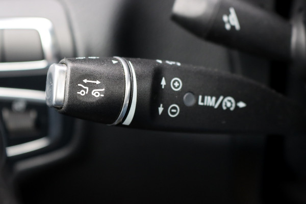 Mercedes-Benz GLC AMG 43 4MATIC | Luchtvering | Distronic+ | Carbon | Memory | Burmester | Panoramadak | HUD | Trekhaak | Nightpakket | Leder | Surround Camera | Keyless Go |