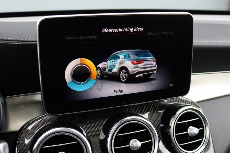Mercedes-Benz GLC AMG 43 4MATIC | Luchtvering | Distronic+ | Carbon | Memory | Burmester | Panoramadak | HUD | Trekhaak | Nightpakket | Leder | Surround Camera | Keyless Go |