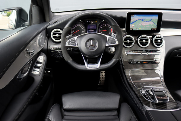 Mercedes-Benz GLC AMG 43 4MATIC | Luchtvering | Distronic+ | Carbon | Memory | Burmester | Panoramadak | HUD | Trekhaak | Nightpakket | Leder | Surround Camera | Keyless Go |