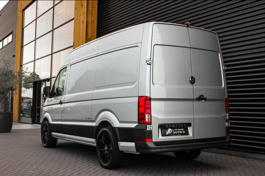 Volkswagen Crafter 2.0 TDI L3H3 Highline LED / XENON / APPLE CARPLAY / NAVIGATIE / DSG / FULL BLACK / 140PK / AUTOMAAT / NEW MODEL