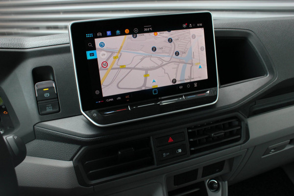 Volkswagen Crafter 2.0 TDI L3H3 Highline LED / XENON / APPLE CARPLAY / NAVIGATIE / DSG / FULL BLACK / 140PK / AUTOMAAT / NEW MODEL