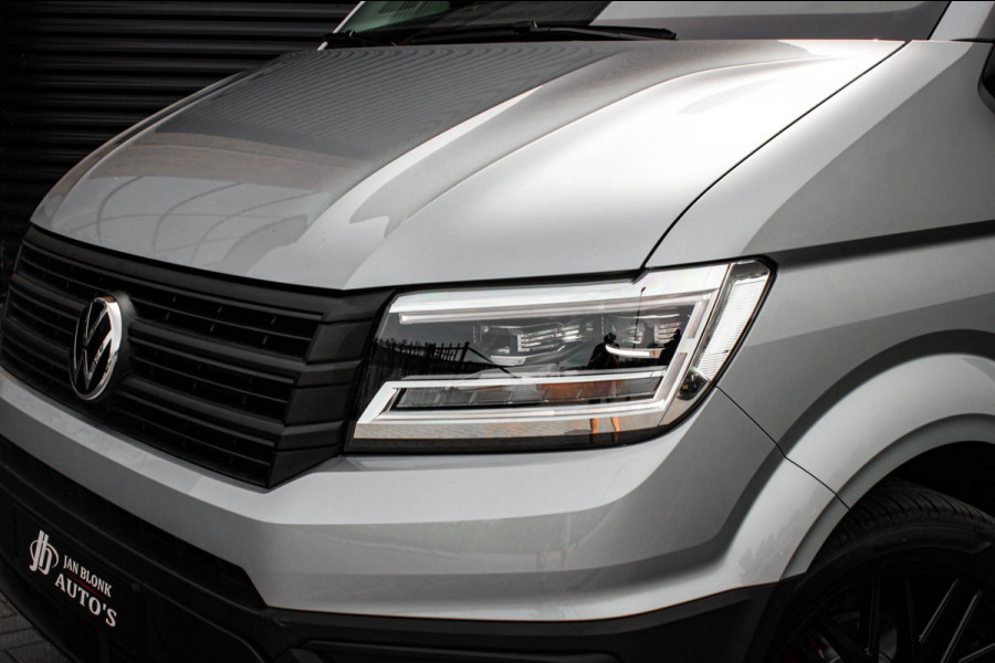 Volkswagen Crafter 2.0 TDI L3H3 Highline LED / XENON / APPLE CARPLAY / NAVIGATIE / DSG / FULL BLACK / 140PK / AUTOMAAT / NEW MODEL