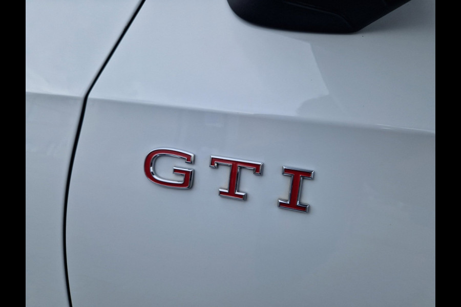 Volkswagen Golf 8.5 2.0 TSI GTI Clubsport /Akrapovic /FULL Options