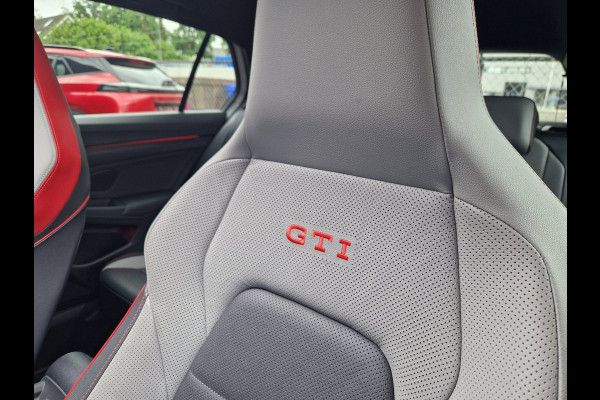 Volkswagen Golf 8.5 2.0 TSI GTI Clubsport /Akrapovic /FULL Options