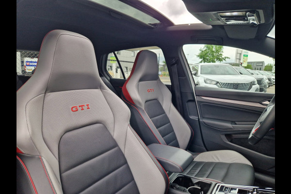 Volkswagen Golf 8.5 2.0 TSI GTI Clubsport /Akrapovic /FULL Options