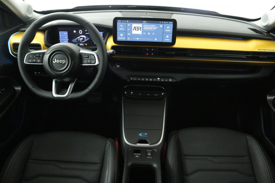 Jeep Avenger Summit 54 kWh (PARKEERSENSOREN, CRUISE CONTROL ADAPTIEF, CAMERA, NAVIGATIE)