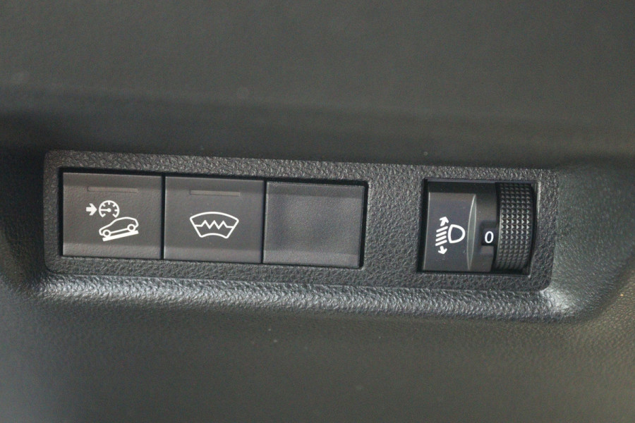 Jeep Avenger Summit 54 kWh (PARKEERSENSOREN, CRUISE CONTROL ADAPTIEF, CAMERA, NAVIGATIE)