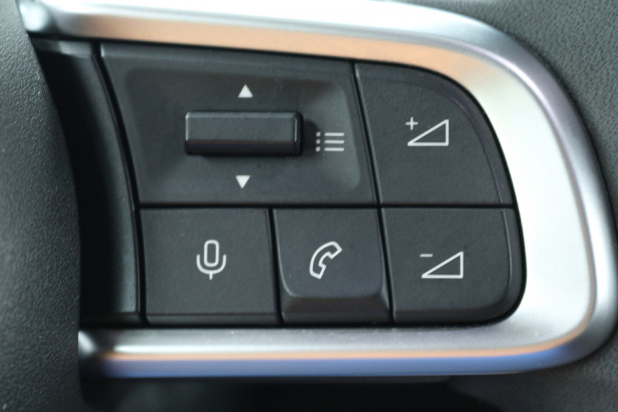 Jeep Avenger Summit 54 kWh (PARKEERSENSOREN, CRUISE CONTROL ADAPTIEF, CAMERA, NAVIGATIE)