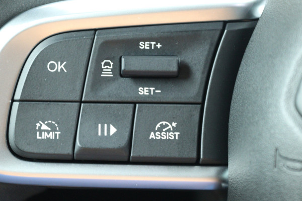 Jeep Avenger Summit 54 kWh (PARKEERSENSOREN, CRUISE CONTROL ADAPTIEF, CAMERA, NAVIGATIE)