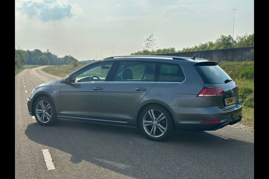 Volkswagen Golf Variant 1.0 TSI Highline Business R (VIRTUAL, CAMERA, ADAPTIVE, MASSAGE STL, PDC V+A, 1E EIG, GOED ONDH, NL-AUTO)