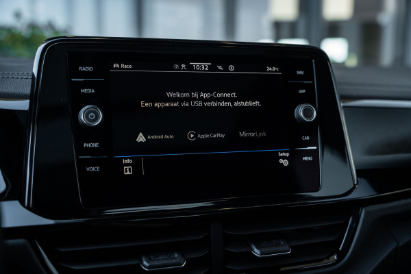 Volkswagen T-Roc 2.0 TSI 4Motion R - Panorama | Memory | IQ Light | ACC | Stuurverwarming