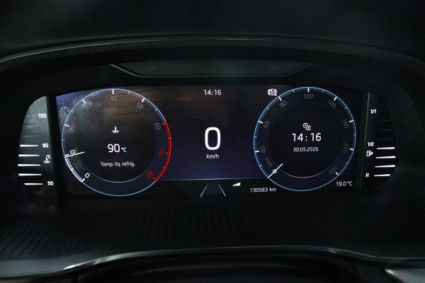 Škoda Octavia Combi 1.0 TSI Business Edition (SFEERVERLICHTING, DIGITALE COCKPIT, NAVIGATIE, SENSOREN)