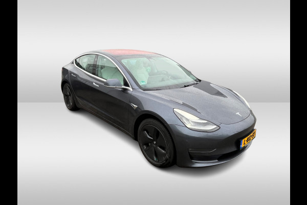 Tesla Model 3 Long Range AWD 75 kWh / Autopilot / Panoramadak / Camera / Premium Audio / 19'' / Leder / Stoel+Stuurverwarming / ACC