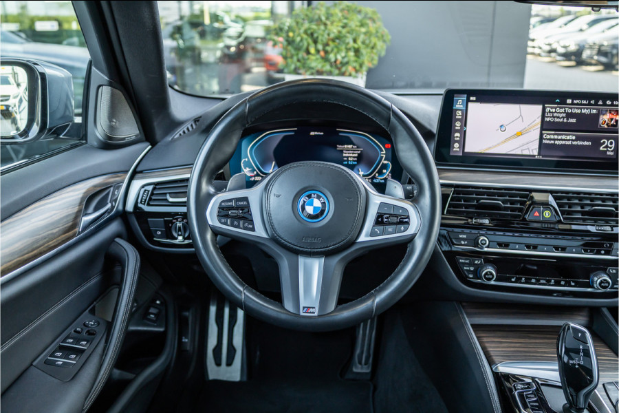 BMW 5 Serie Touring 530e Business Edition Plus - M Sport | Panorama | H&K | Laser | Keyless