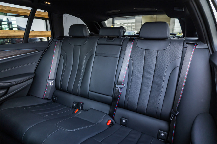 BMW 5 Serie Touring 530e Business Edition Plus - M Sport | Panorama | H&K | Laser | Keyless