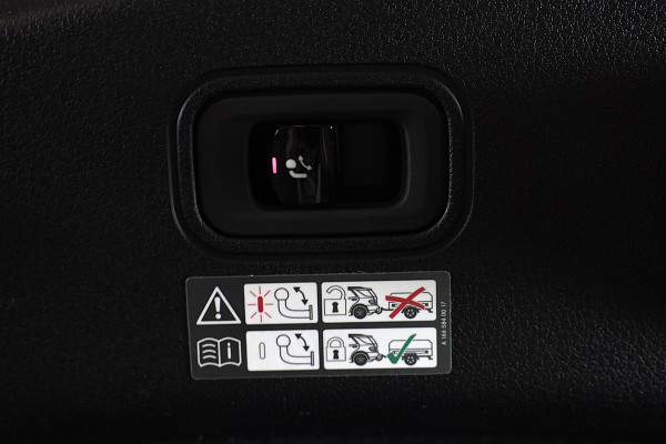 Mercedes-Benz CLE Coupé 300 e AMG 53 Look / Head Up / 360 Camera / Acc / Lane Assist / Dode Hoek / Elek Stoelen / Memory / Pano