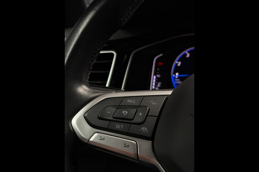 Volkswagen Taigo 1.0 TSI 2x R-Line CarPlay Panorama