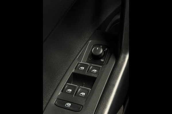 Volkswagen Taigo 1.0 TSI 2x R-Line CarPlay Panorama