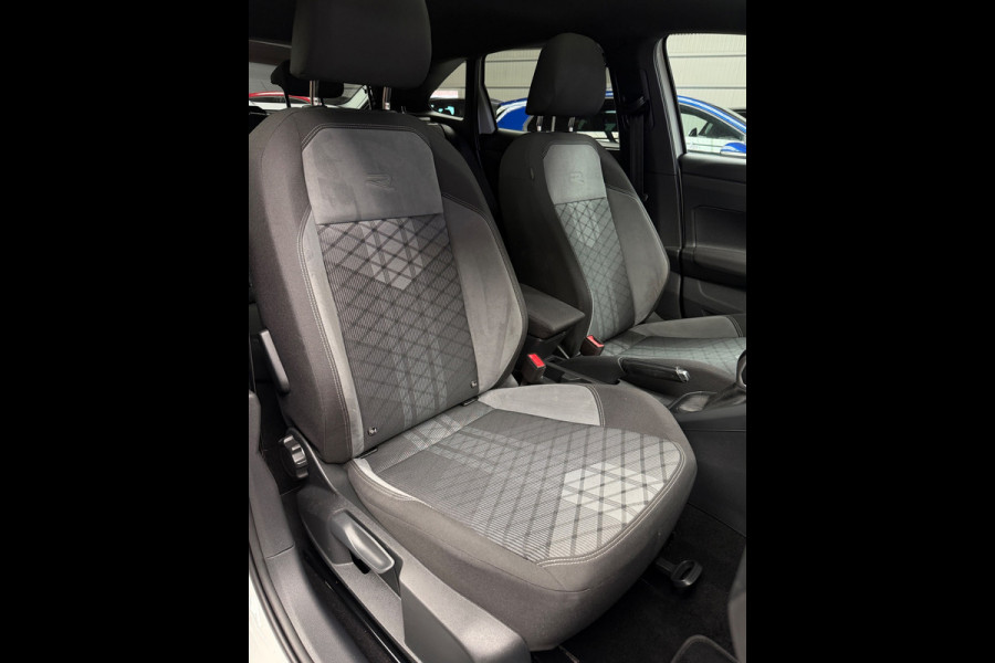 Volkswagen Taigo 1.0 TSI 2x R-Line CarPlay Panorama