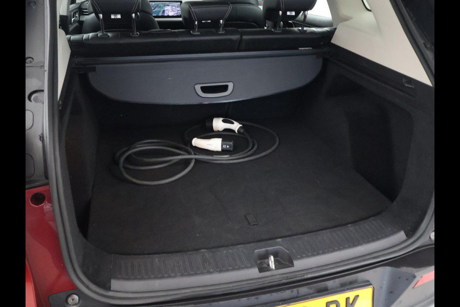 Aiways U5 63kWh SHOWROOM + LEDER | 19 INCH | 360 CAMERA | APPLE CARPLAY | ADAPTIVE CRUISE