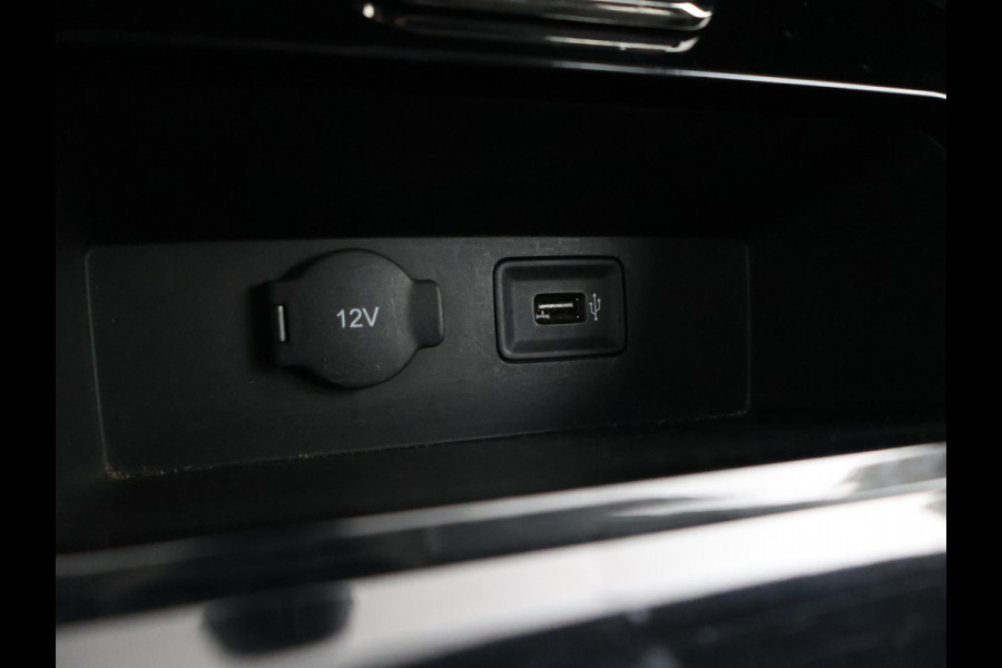 Aiways U5 63kWh SHOWROOM + LEDER | 19 INCH | 360 CAMERA | APPLE CARPLAY | ADAPTIVE CRUISE