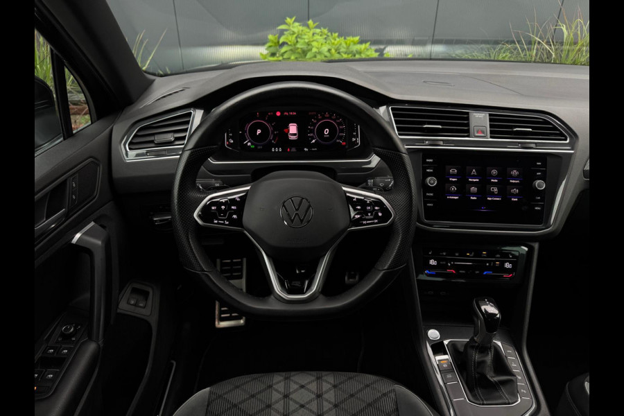 Volkswagen Tiguan 1.4 TSI eHybrid 3x R-Line FULL PANO | NAVI | CARPLAY | CAMERA | SPORTVELGEN | IQ LIGHT