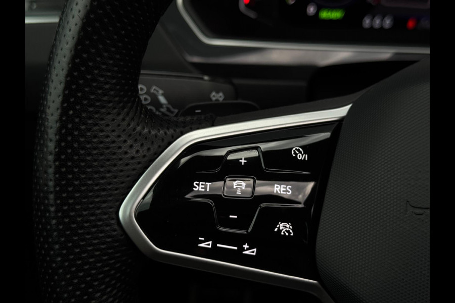 Volkswagen Tiguan 1.4 TSI eHybrid 3x R-Line FULL PANO | NAVI | CARPLAY | CAMERA | SPORTVELGEN | IQ LIGHT