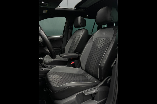 Volkswagen Tiguan 1.4 TSI eHybrid 3x R-Line FULL PANO | NAVI | CARPLAY | CAMERA | SPORTVELGEN | IQ LIGHT