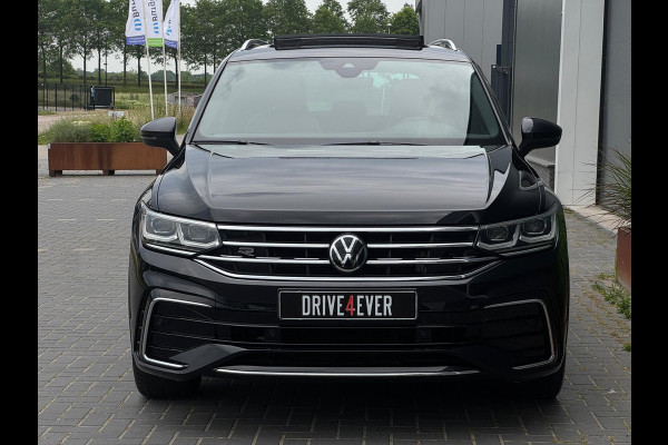Volkswagen Tiguan 1.4 TSI eHybrid 3x R-Line FULL PANO | NAVI | CARPLAY | CAMERA | SPORTVELGEN | IQ LIGHT