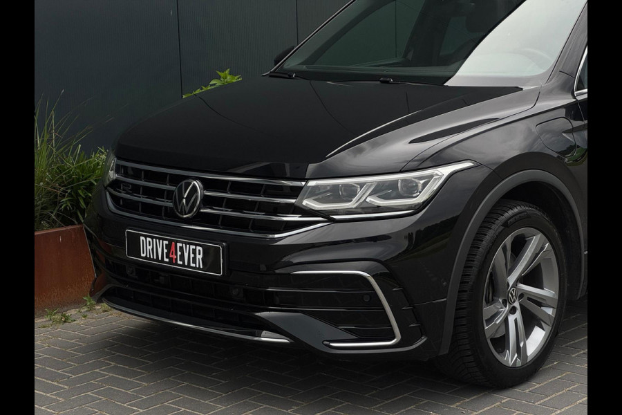 Volkswagen Tiguan 1.4 TSI eHybrid 3x R-Line FULL PANO | NAVI | CARPLAY | CAMERA | SPORTVELGEN | IQ LIGHT