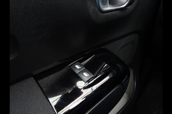 Citroën C3 1.2 PureTech C-Series * CARPLAY * CAMERA * DEALER ONDERH. !!
