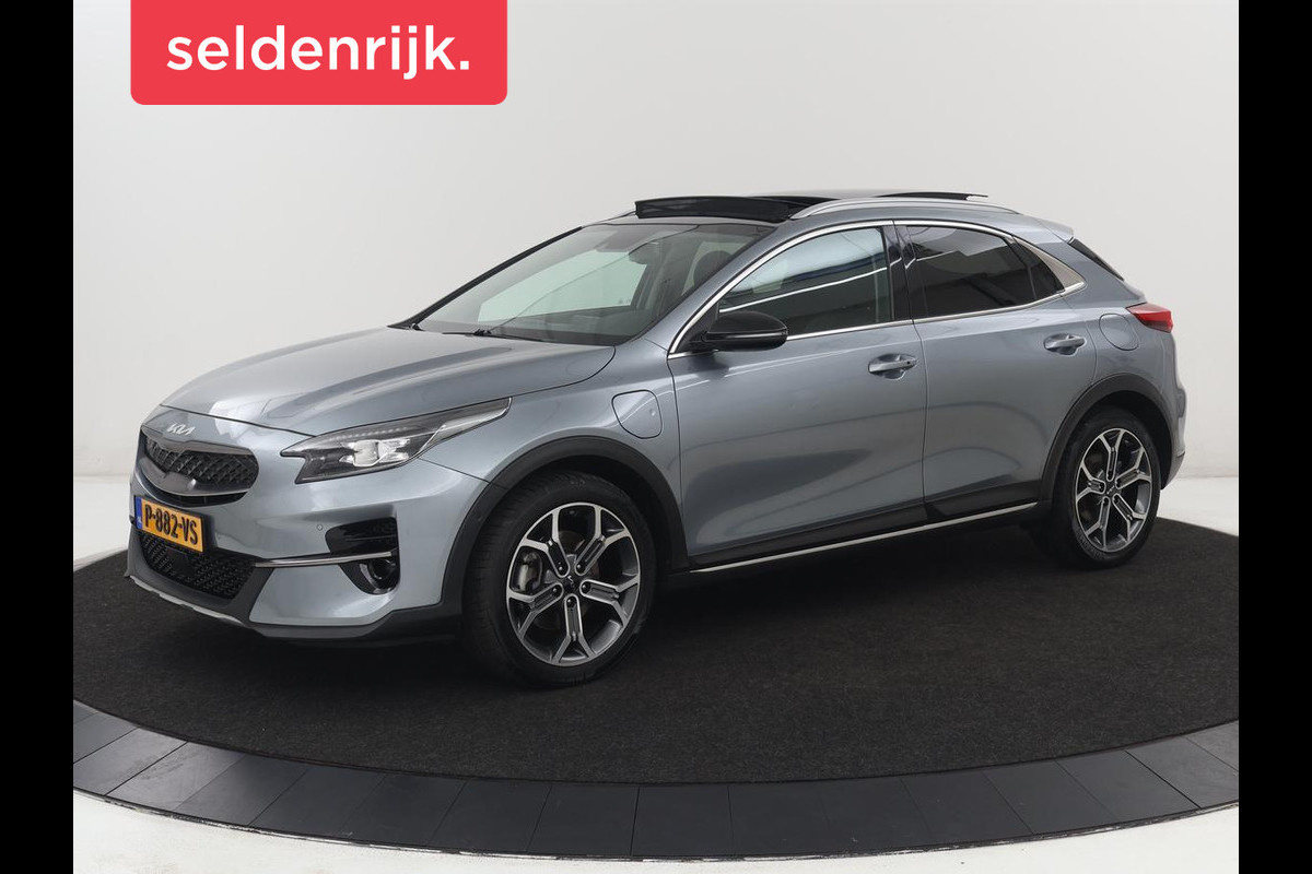 Kia Xceed 1.6 GDi PHEV ExecutiveLine | Panoramadak | Stoelventilatie | Leder | Adaptive cruise | Camera | Achterbankverwarming | Memory | Side Assist | Navigatie | Keyless | Full LED | Stoelverwarming | Plug In