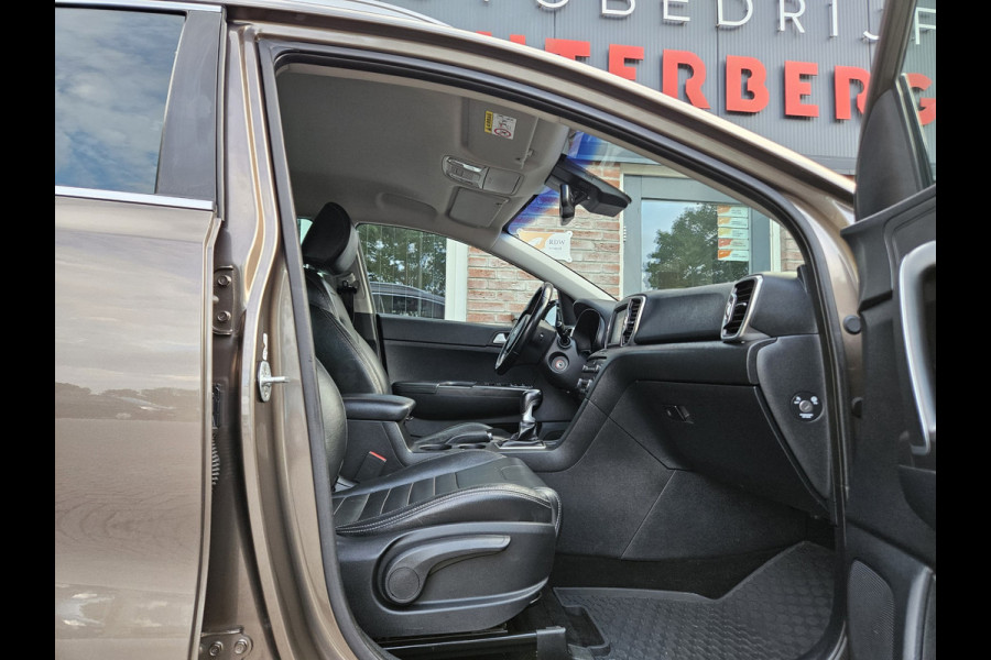 Kia Sportage 1.6 GDI Style Edition Trekhaak! Leer! Camera! NAP! Mooie/Nette Auto! Navigatie!