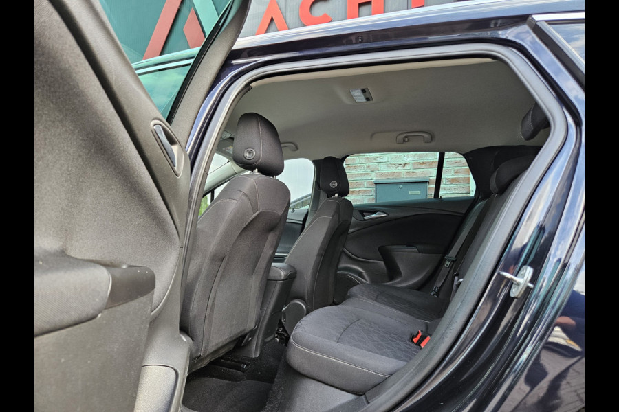 Opel Astra Sports Tourer 1.0 Turbo 120 Jaar Edition Trekhaak! Navigatie! PDC! Dealer Onderhouden! NAP! Nette Auto!