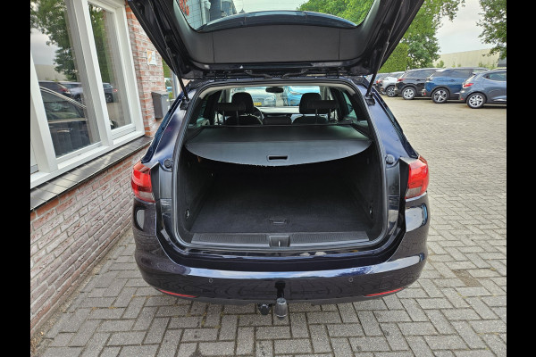 Opel Astra Sports Tourer 1.0 Turbo 120 Jaar Edition Trekhaak! Navigatie! PDC! Dealer Onderhouden! NAP! Nette Auto!