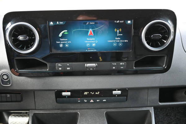 Mercedes-Benz Sprinter 319 CDI 4x4 L3H2 AWD LED, 10.25 MBUX met camera, 2800 kg Trekhaak, Etc.