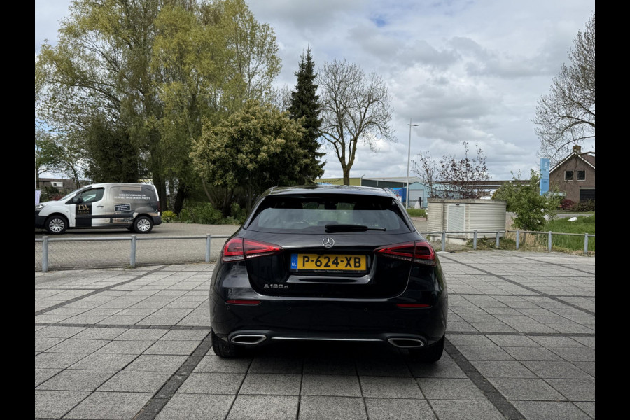 Mercedes-Benz A-Klasse 180d Advantage Edition | Sfeer Verlichting | Camera | Navi | Les-Auto