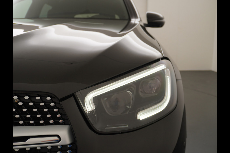Mercedes-Benz GLC 300e AMG 4Matic // SoH 97,7% // Burmester // Panoramadak // Dig. Dashboard // MultiBeam LED // 360 Camera // Keyless // Carbon /