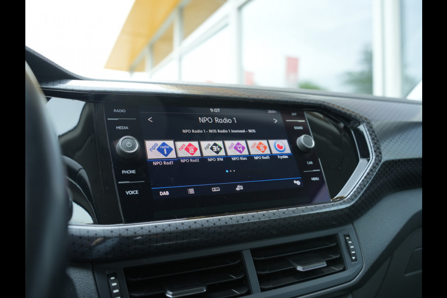 Volkswagen T-Cross 1.0 TSI Style Achteruitrijcamera | Cruise control adaptief | Stoelverwarming
